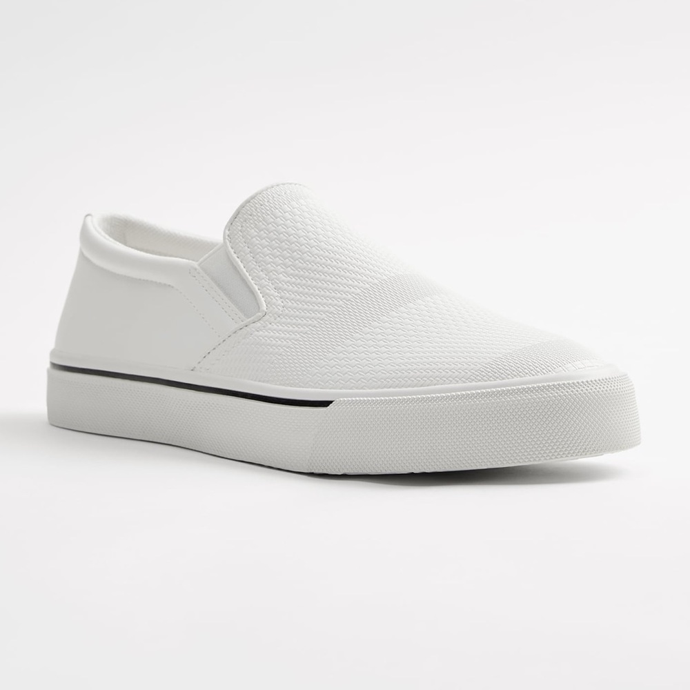 Men’s Zara slip-on sneakers NWT